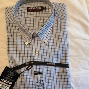 Men’s plaid shirt